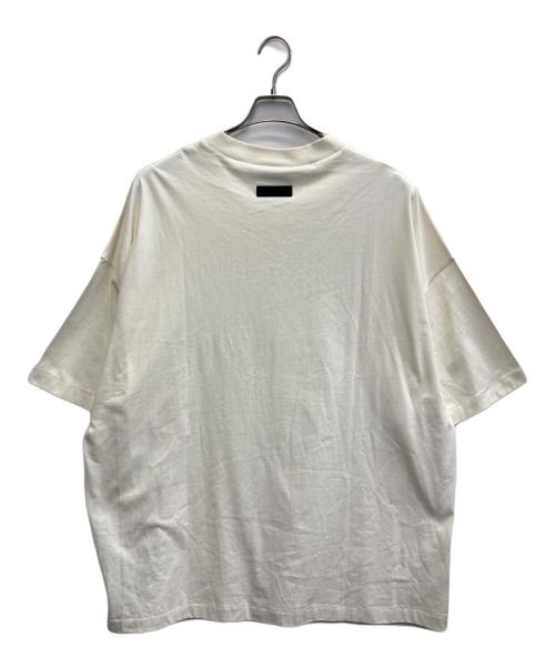 FOG ESSENTIALS（フィアオブゴッド エッセンシャル）FOG ESSENTIALS (フィアオブゴッド エッセンシャル) ロゴTシャツ ホワイト サイズ:Lの古着・服飾アイテム
