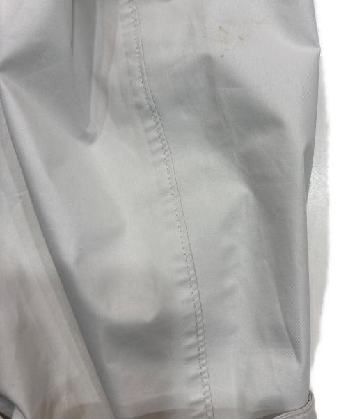 stussy（ステューシー）stussy (ステューシー) WHITE MOUNTAINEERING (ホワイトマウンテ二アニング) 13DW (13DW) 別注 GORE-TEX Mountain Parker ホワイト×レッド サイズ:Ｌの古着・服飾アイテム