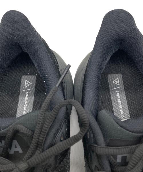 HOKAONEONE（ホカオネオネ）HOKAONEONE (ホカオネオネ) M CHALLENGER ATR 7 ブラック サイズ:28の古着・服飾アイテム