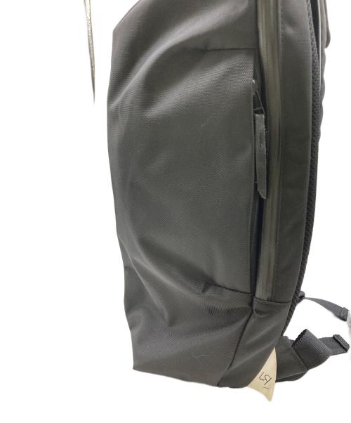 LIVERAL（リヴェラル）LIVERAL (リヴェラル) リュック ブラックの古着・服飾アイテム