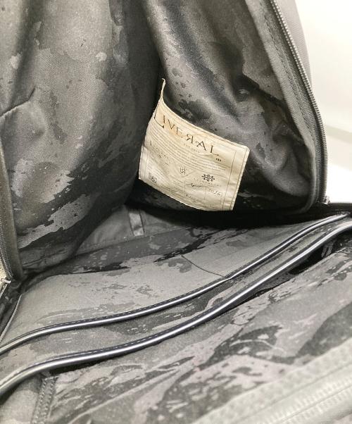 LIVERAL（リヴェラル）LIVERAL (リヴェラル) リュック ブラックの古着・服飾アイテム