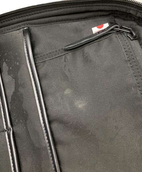 LIVERAL（リヴェラル）LIVERAL (リヴェラル) リュック ブラックの古着・服飾アイテム