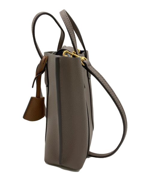 TORY BURCH（トリーバーチ）TORY BURCH (トリーバーチ) ペリーミニショルダーバッグ グレージュの古着・服飾アイテム