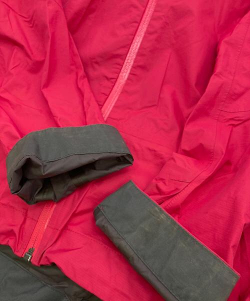 Patagonia（パタゴニア）Patagonia (パタゴニア) スーパーセルジャケット ショッキングピンク サイズ:Sの古着・服飾アイテム