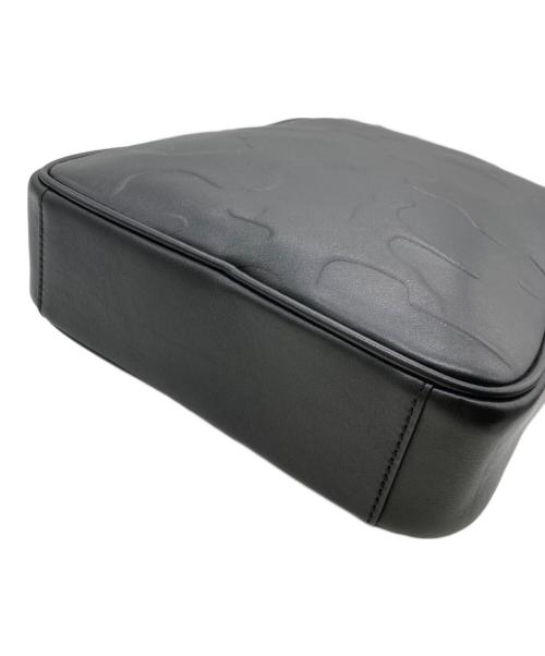 MICHAEL KORS（マイケル・コース）MICHAEL KORS (マイケルコース) カモフラショルダーバッグ ブラックの古着・服飾アイテム