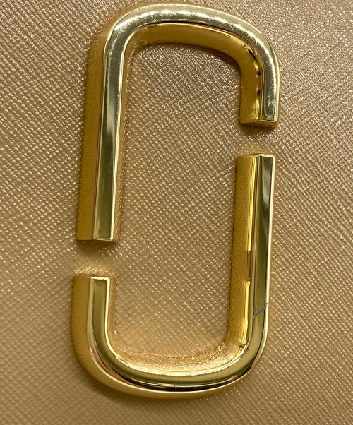 MARC JACOBS（マークジェイコブズ）MARC JACOBS (マークジェイコブス) ザ スナップショットバック ベージュ×グリーンの古着・服飾アイテム