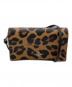 COACHコーチ）の古着「パスケース付きショルダーバッグ」｜ブラウン