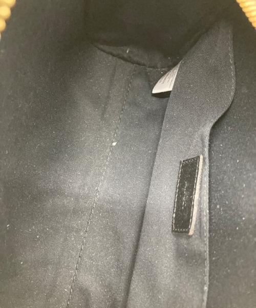 A.P.C.（アーペーセー）A.P.C. (アーペーセー) ハーフムーンショルダーバッグ ブラックの古着・服飾アイテム