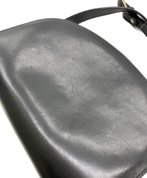 A.P.C.（アーペーセー）A.P.C. (アーペーセー) ハーフムーンショルダーバッグ ブラックの古着・服飾アイテム