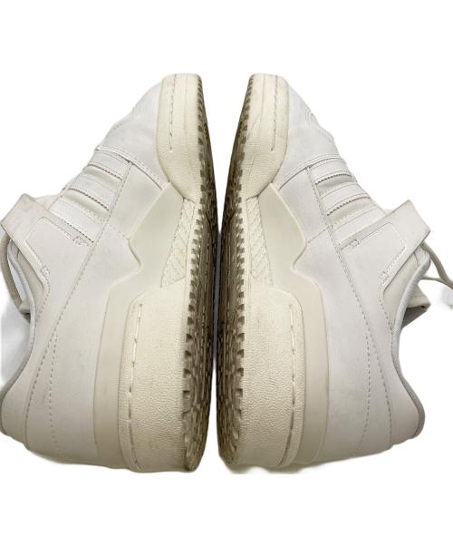 adidas（アディダス）adidas (アディダス) ローカットスニーカー ホワイト サイズ:26ｃｍの古着・服飾アイテム