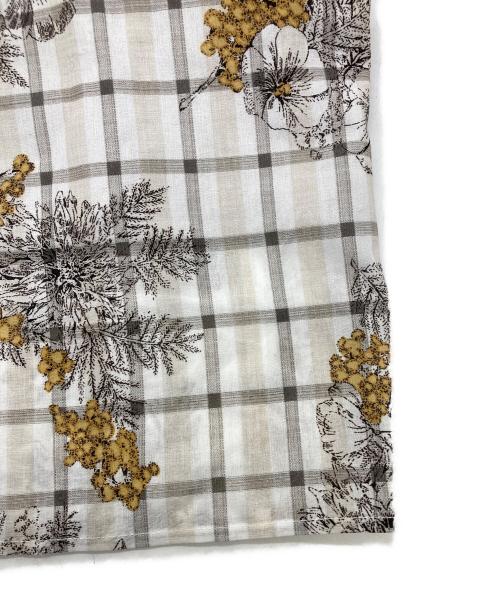 BEARDSLEY（ビアズリー）BEARDSLEY (ビアズリー) チェックフラワーパンツ ホワイト サイズ:FREEの古着・服飾アイテム