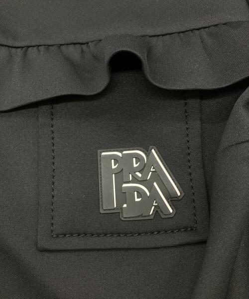 PRADA（プラダ）PRADA (プラダ) ラバーロゴボンディングフリルワンピース ブラック サイズ:40の古着・服飾アイテム
