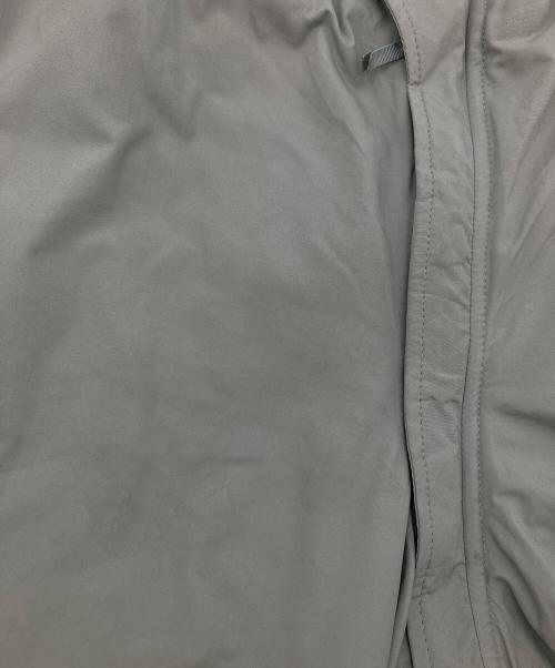 US ARMY（ユーエスアーミー）US ARMY (ユーエスアーミー) EXTREME COLD WEATHER TROUSERS【GENⅢ】 グレー サイズ:Mの古着・服飾アイテム