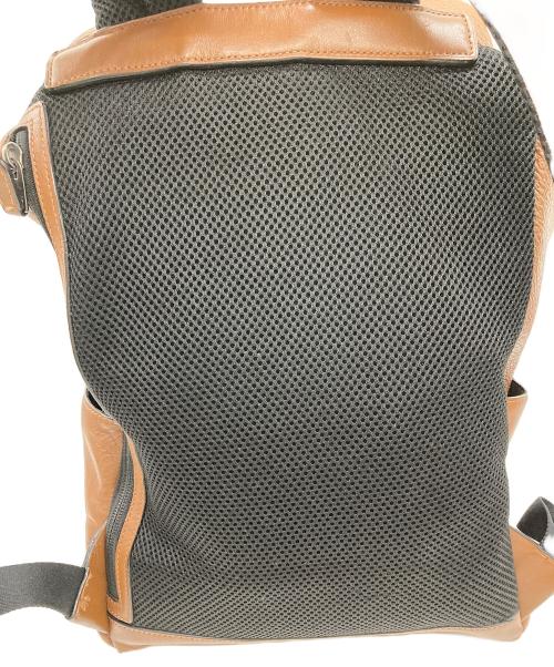 COACH（コーチ）COACH (コーチ) ヘンリーレザーフラップリュック ブラウンの古着・服飾アイテム