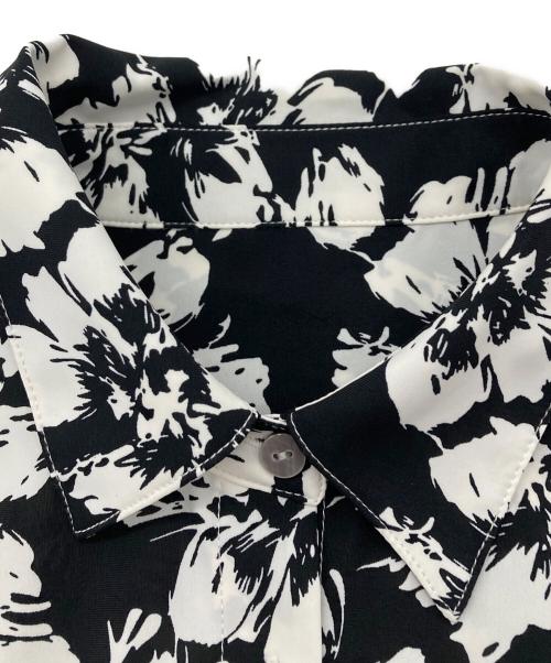 And Couture（アンドクチュール）And Couture (アンドクチュール) フリルシャツワンピース ホワイト×ブラック サイズ:FREEの古着・服飾アイテム