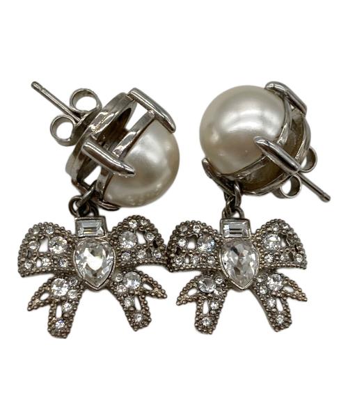 MIU MIU（ミュウミュウ）MIU MIU (ミュウミュウ) マイクロリボンジュエルピアスの古着・服飾アイテム