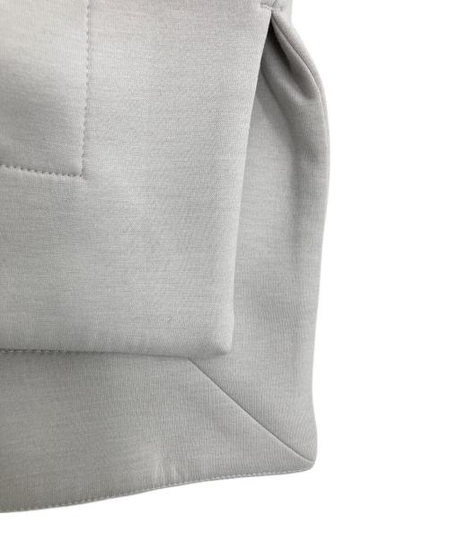 COGTHEBIGSMOKE（コグザビッグスモーク）COGTHEBIGSMOKE (コグザビッグスモーク) DAISY TOP スウェット アイボリー サイズ:FREEの古着・服飾アイテム