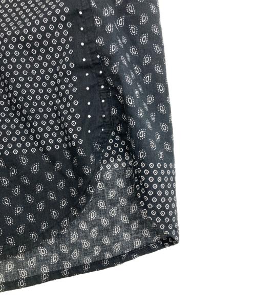 BURBERRY（バーバリー）BURBERRY (バーバリー) バンダナ柄ロングスリーブシャツ ブラック サイズ:Sの古着・服飾アイテム