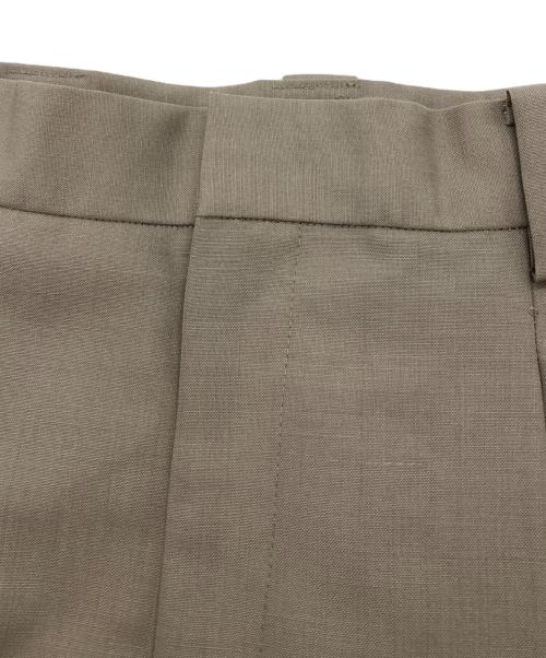 Whim Gazette（ウィムガゼット）Whim Gazette (ウィムガゼット) ウールポプリンタックパンツ ベージュ サイズ:36の古着・服飾アイテム