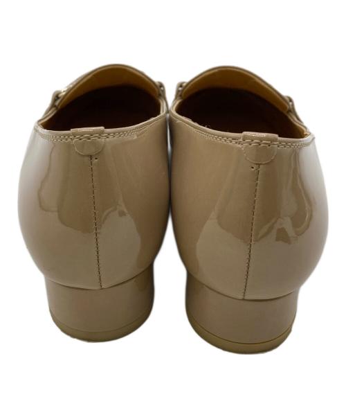 MACKINTOSH PHILOSOPHY（マッキントッシュ フィロソフィー）MACKINTOSH PHILOSOPHY (マッキントッシュ フィロソフィー) ビットローファー ベージュ サイズ:22.5ｃｍの古着・服飾アイテム