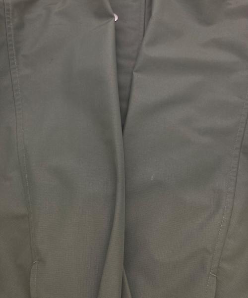 A.P.C.（アーペーセー）A.P.C. (アーペーセー) ナイロンフーデットコート カーキ サイズ:Lの古着・服飾アイテム