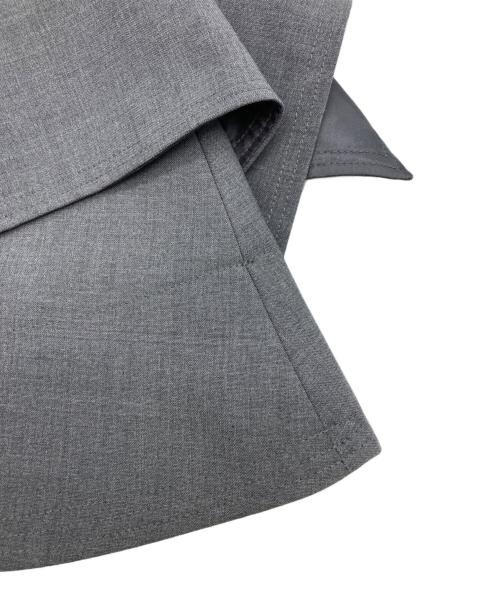 anuans（アニュアンス）anuans (アニュアンス) オブジェクトフレアトップス グレー サイズ:Sの古着・服飾アイテム