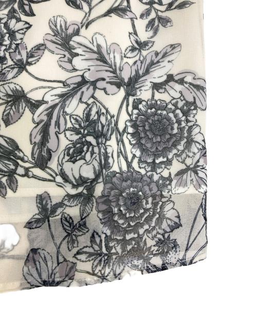 Paul Stuart（ポールスチュアート）Paul Stuart (ポールスチュアート) 花柄ワンピース ホワイト サイズ:6の古着・服飾アイテム