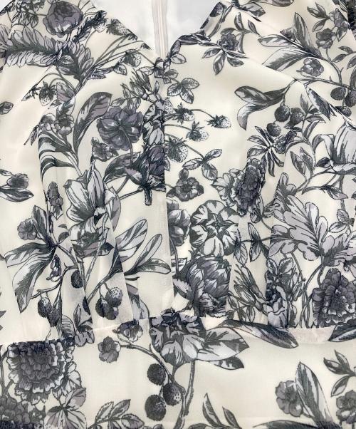 Paul Stuart（ポールスチュアート）Paul Stuart (ポールスチュアート) 花柄ワンピース ホワイト サイズ:6の古着・服飾アイテム