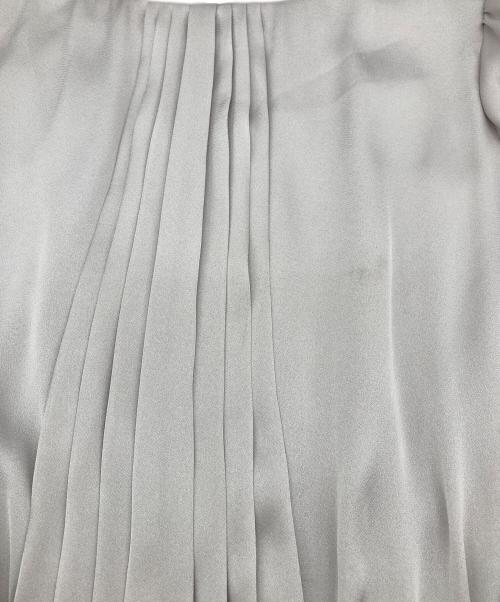 Paul Stuart（ポールスチュアート）Paul Stuart (ポールスチュアート) グロッシーサテンジョーゼットワンピース グレー サイズ:6の古着・服飾アイテム