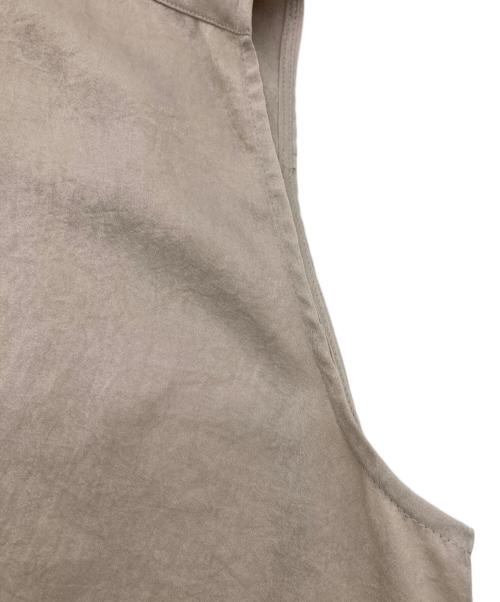 theory luxe（セオリーリュクス）theory luxe (セオリーリュクス) ノースリーブワンピース ベージュ サイズ:38の古着・服飾アイテム