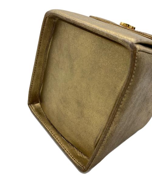 Salvatore Ferragamo（サルヴァトーレ フェラガモ）Salvatore Ferragamo (サルヴァトーレ フェラガモ) ボックス パーティーハンドバック ゴールドの古着・服飾アイテム