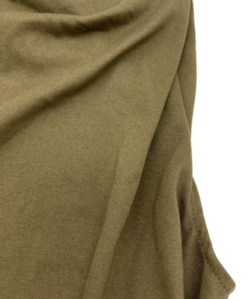 COGTHEBIGSMOKE（コグザビッグスモーク）COGTHEBIGSMOKE (コグザビッグスモーク) JOHANNA DRESS/カットソーワンピース カーキ サイズ:10 未使用品の古着・服飾アイテム