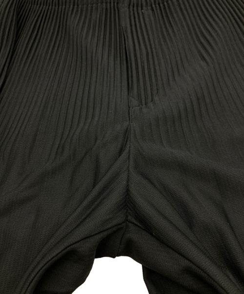 HOMME PLISSE ISSEY MIYAKE（オム プリッセ イッセイ ミヤケ）HOMME PLISSE ISSEY MIYAKE (オム プリッセ イッセイ ミヤケ) プリーツパンツ ブラック サイズ:2の古着・服飾アイテム