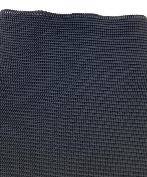 ISSEY MIYAKE me（イッセイ ミヤケ ミー）ISSEY MIYAKE me (イッセイ ミヤケ ミー) ハイネックカットソー ブラック サイズ:FREEの古着・服飾アイテム