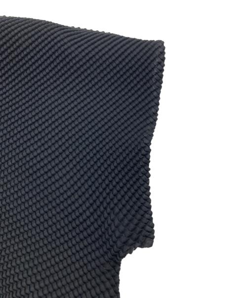 ISSEY MIYAKE me（イッセイ ミヤケ ミー）ISSEY MIYAKE me (イッセイ ミヤケ ミー) ハイネックカットソー ブラック サイズ:FREEの古着・服飾アイテム