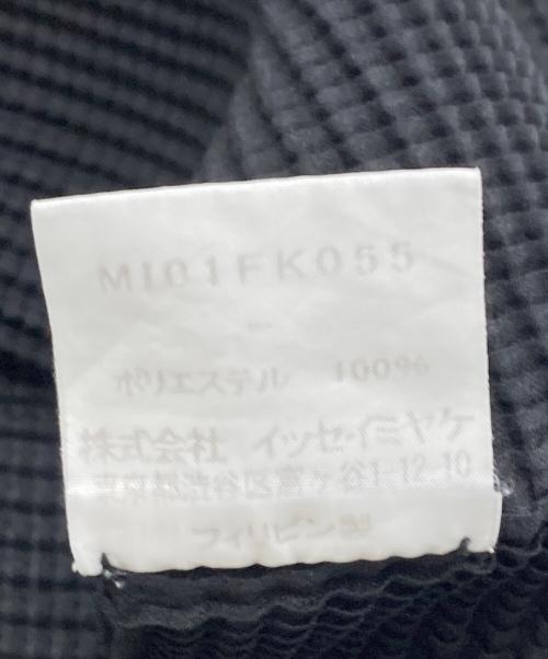 ISSEY MIYAKE me（イッセイ ミヤケ ミー）ISSEY MIYAKE me (イッセイ ミヤケ ミー) ハイネックカットソー ブラック サイズ:FREEの古着・服飾アイテム