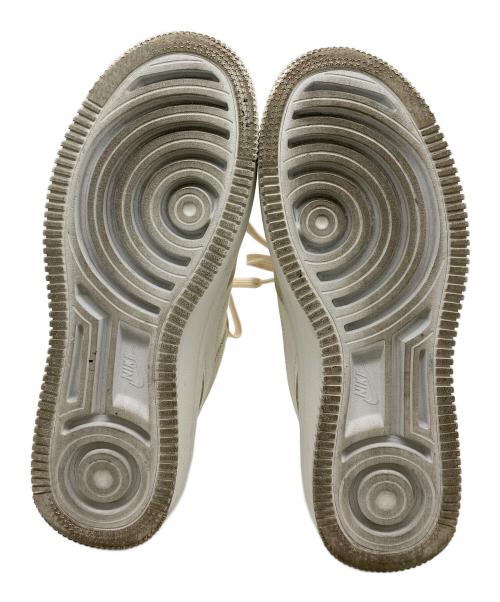 NIKE（ナイキ）NIKE (ナイキ) スニーカー ベージュ サイズ:26㎝の古着・服飾アイテム