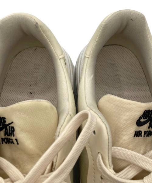 NIKE（ナイキ）NIKE (ナイキ) スニーカー ベージュ サイズ:26㎝の古着・服飾アイテム