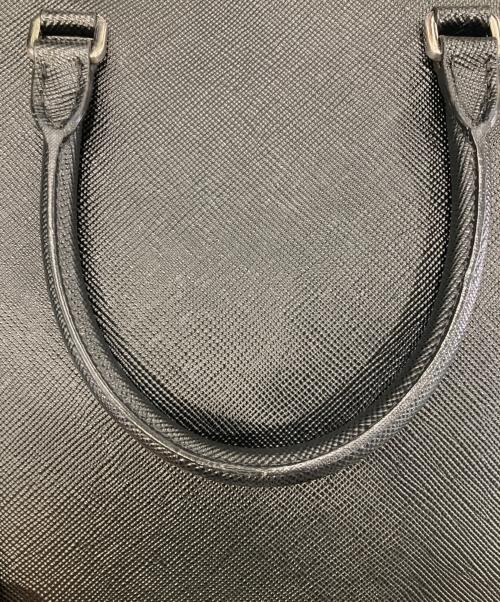 PRADA（プラダ）PRADA (プラダ) サフィアーノ レザー2WAYバック ブラックの古着・服飾アイテム