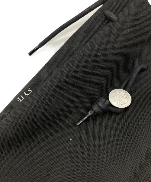 s'yte（サイト）s'yte (サイト) コンチョショルダーバッグ ブラックの古着・服飾アイテム