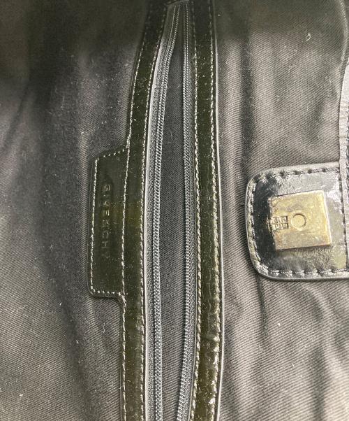 GIVENCHY（ジバンシィ）GIVENCHY (ジバンシィ) スタッズハンドバッグ ブラックの古着・服飾アイテム