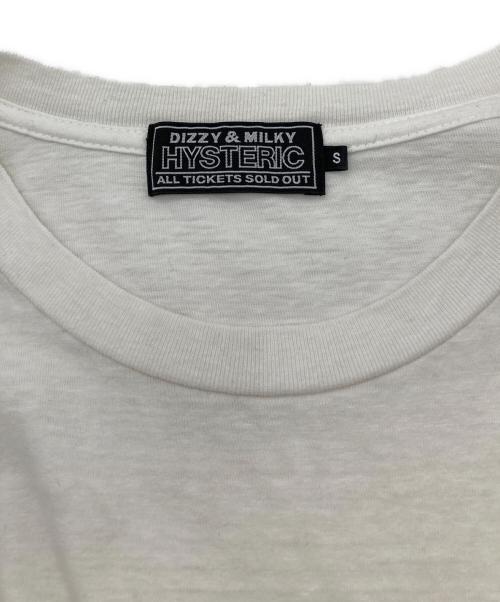 Hysteric Glamour（ヒステリックグラマー）Hysteric Glamour (ヒステリックグラマー) CAR LOGO CAMERA GIRL Tシャツ ホワイト サイズ:Sの古着・服飾アイテム