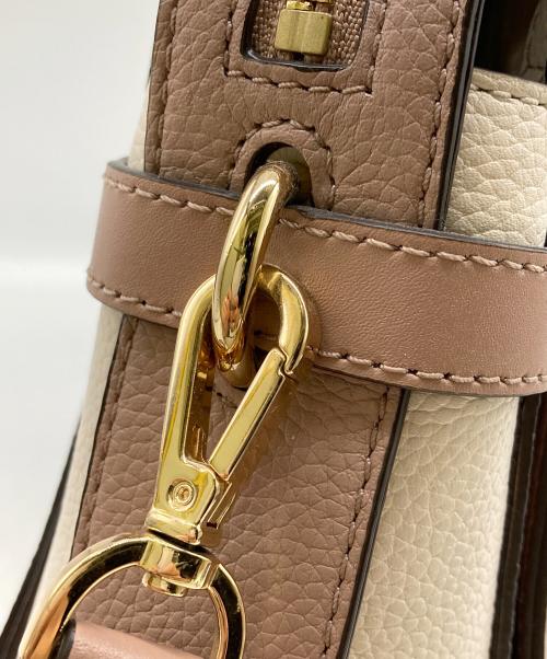 MICHAEL KORS（マイケル・コース）MICHAEL KORS (マイケルコース) 2WAYショルダーバッグ ホワイト×ピンクの古着・服飾アイテム