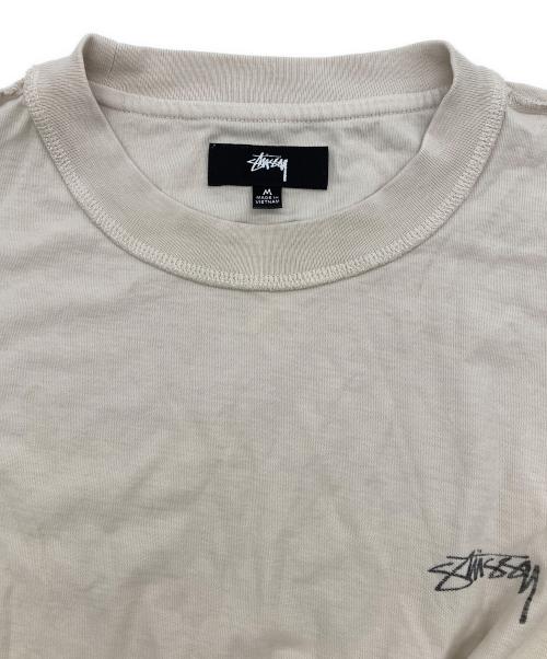 stussy（ステューシー）stussy (ステューシー) Tシャツ ベージュ サイズ:Mの古着・服飾アイテム