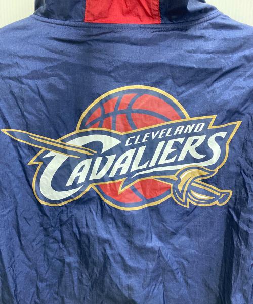 MITCHELL & NESS（ミッチェルアンドネス）MITCHELL & NESS (ミッチェルアンドネス) HARDWOOD CLASSICS (ハードウッドクラシック) アノラックパーカー ネイビー サイズ:Mの古着・服飾アイテム