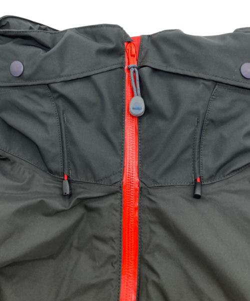 mont-bell（モンベル）mont-bell (モンベル) ドロワットパーカー グレー×レッド サイズ:L 未使用品の古着・服飾アイテム