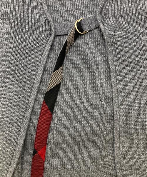 BLUE LABEL CRESTBRIDGE（ブルーレーベルクレストブリッジ）BLUE LABEL CRESTBRIDGE (ブルーレーベルクレストブリッジ) ベストニットブラウス グレー サイズ:38の古着・服飾アイテム