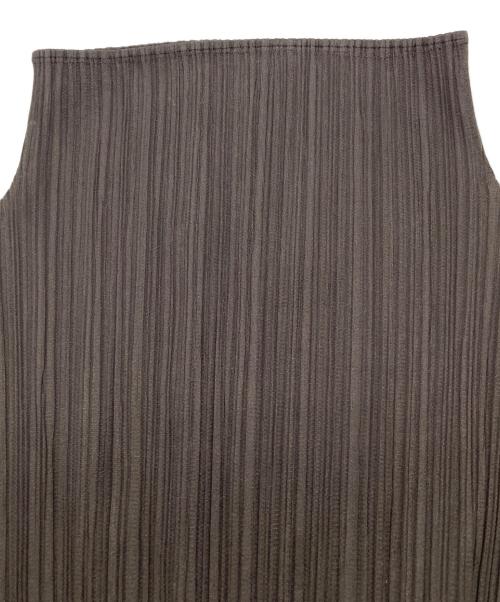 PLEATS PLEASE（プリーツプリーズ）PLEATS PLEASE (プリーツプリーズ) プリーツ加工 ボトルネック カットソー ブラウン サイズ:3の古着・服飾アイテム