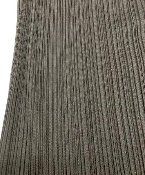 PLEATS PLEASE（プリーツプリーズ）PLEATS PLEASE (プリーツプリーズ) プリーツ加工 ボトルネック カットソー ブラウン サイズ:3の古着・服飾アイテム