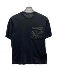 PRADA（プラダ）の古着「トライアングルプレート ナイロン切替ポケットTシャツ」｜ブラック
